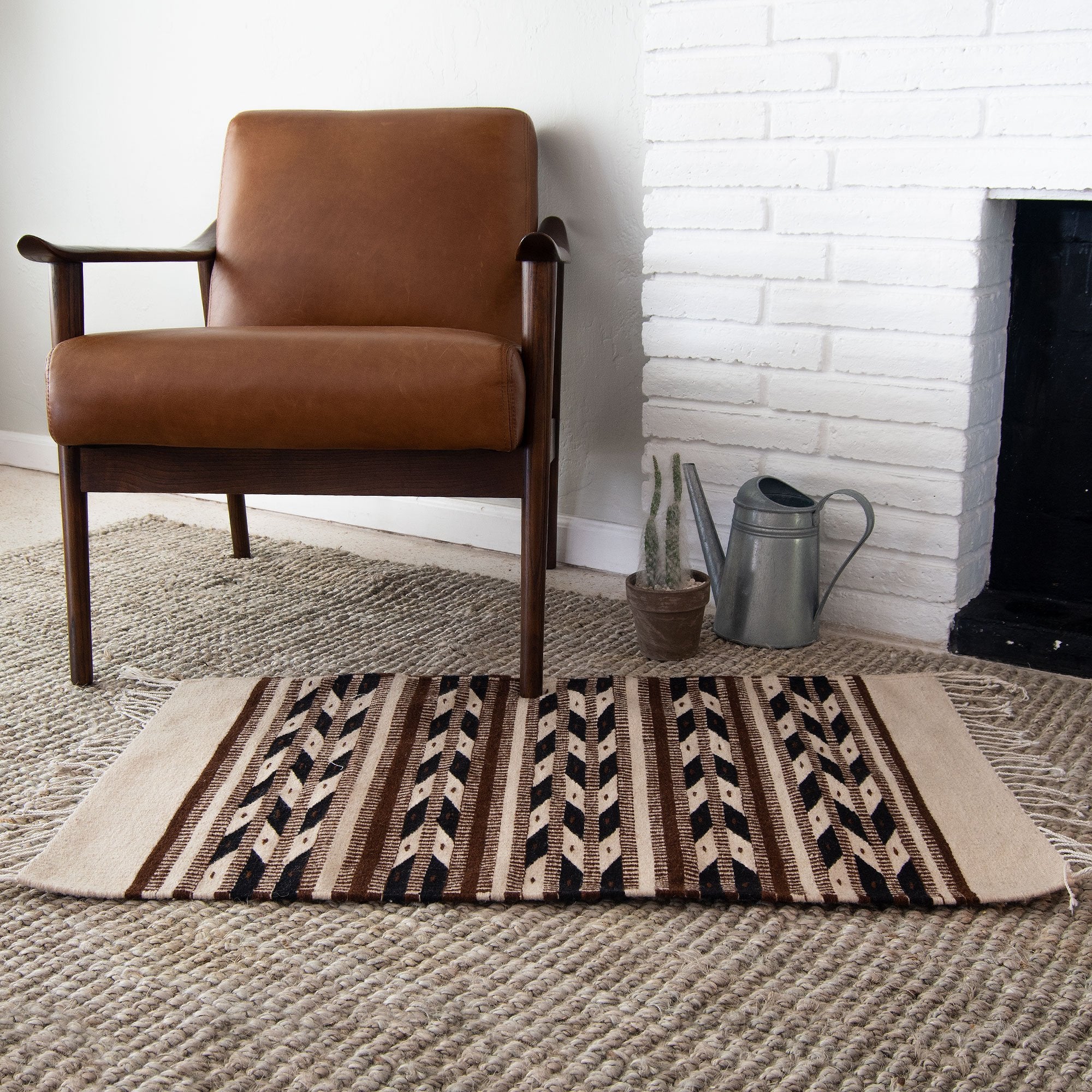 Neza Native American Rug with Arrows Design - life of kuhl @HOME