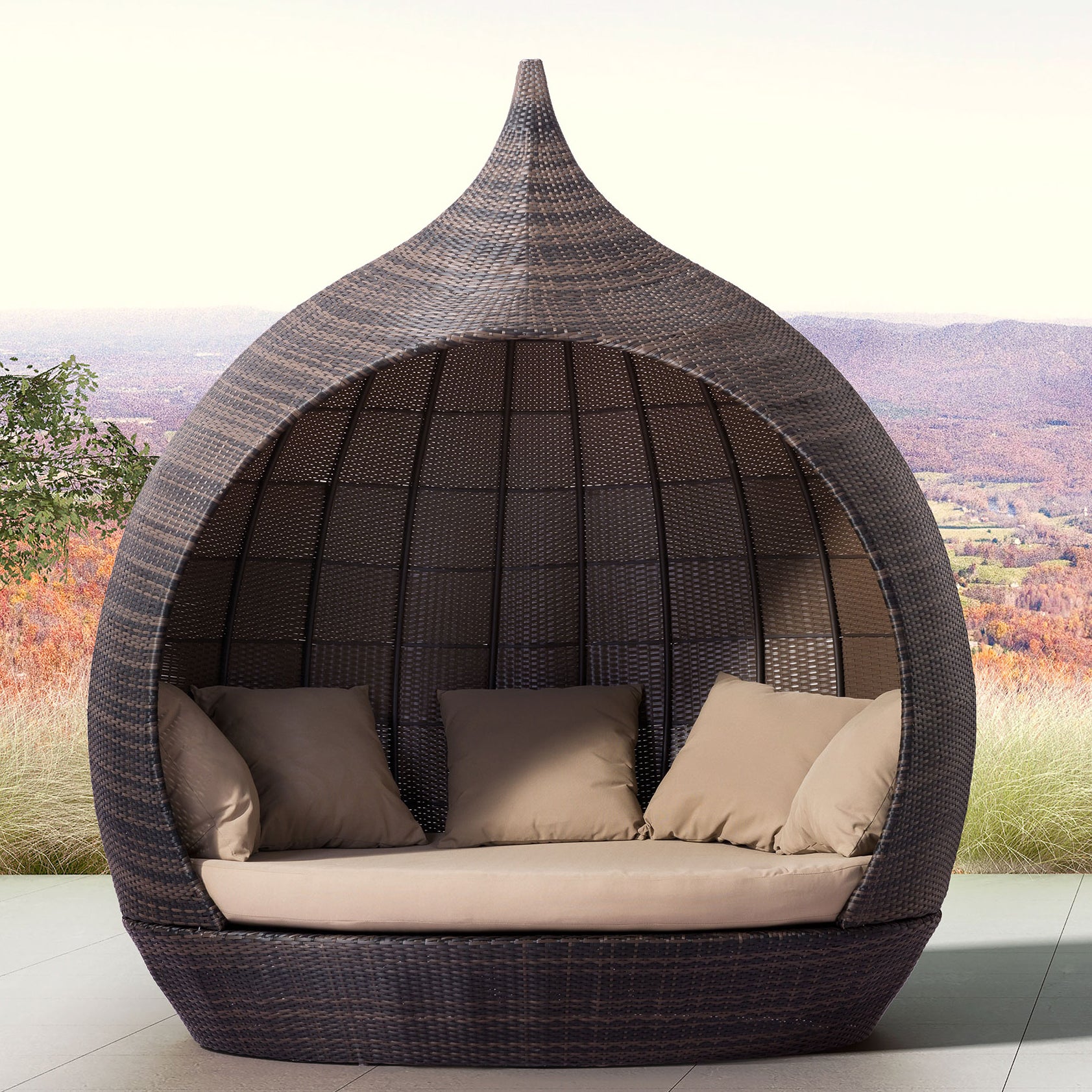 Teardrop Shaped Daybed